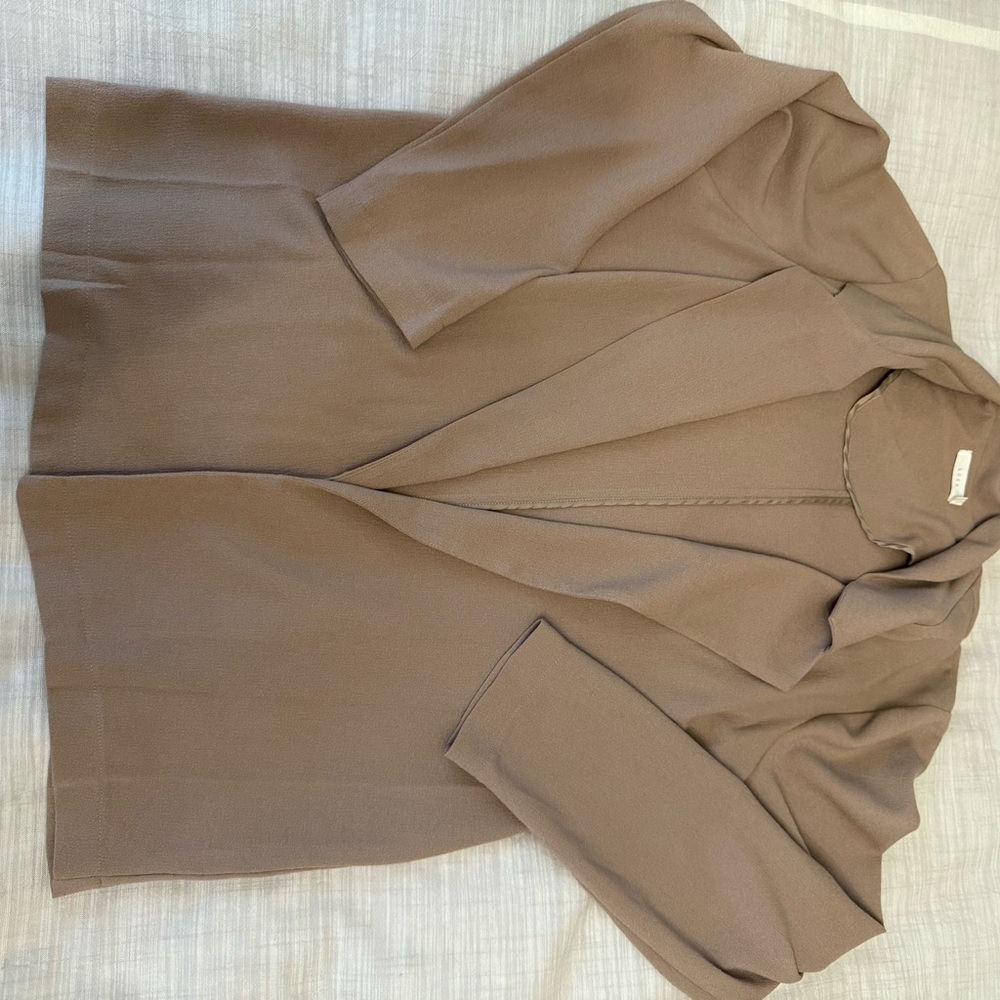 Elegant Women's Blazer